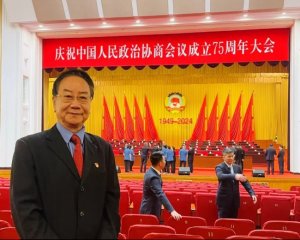 �ʸ��������Իͣ������ɳ��Ķ�������ά��