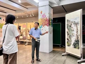 �����������ʱ���ʦ����ص�ɽ��ˮɫ��������չ��̨�ϳɹ��ٰ�