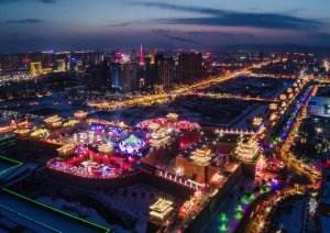 <b>ɽ����ͬ�ų�����2025�й���������ҹ����</b>