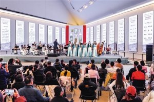 <b>���Ƹ�ʯ��ʫ����������֡������ݳ�����ɽ����ͬ������</b>