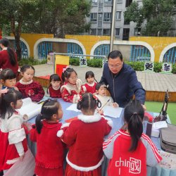 著名书画家徐岩走进福州市仓山区永南幼