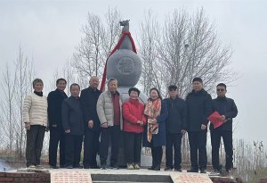 ��������»���«ϵ��֮����������ʽ�ϼα��´������θ���ף��