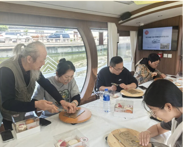 舟行越韵，铜雕疗愈｜在环城河上，赴一场非遗与情绪的双向奔赴(图4)