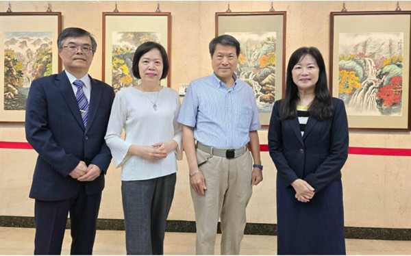 自然的对话 ， 心灵的相遇 ——  廖仁彬老师水墨画展呈现出大地诗情的静谧悠远(图2)